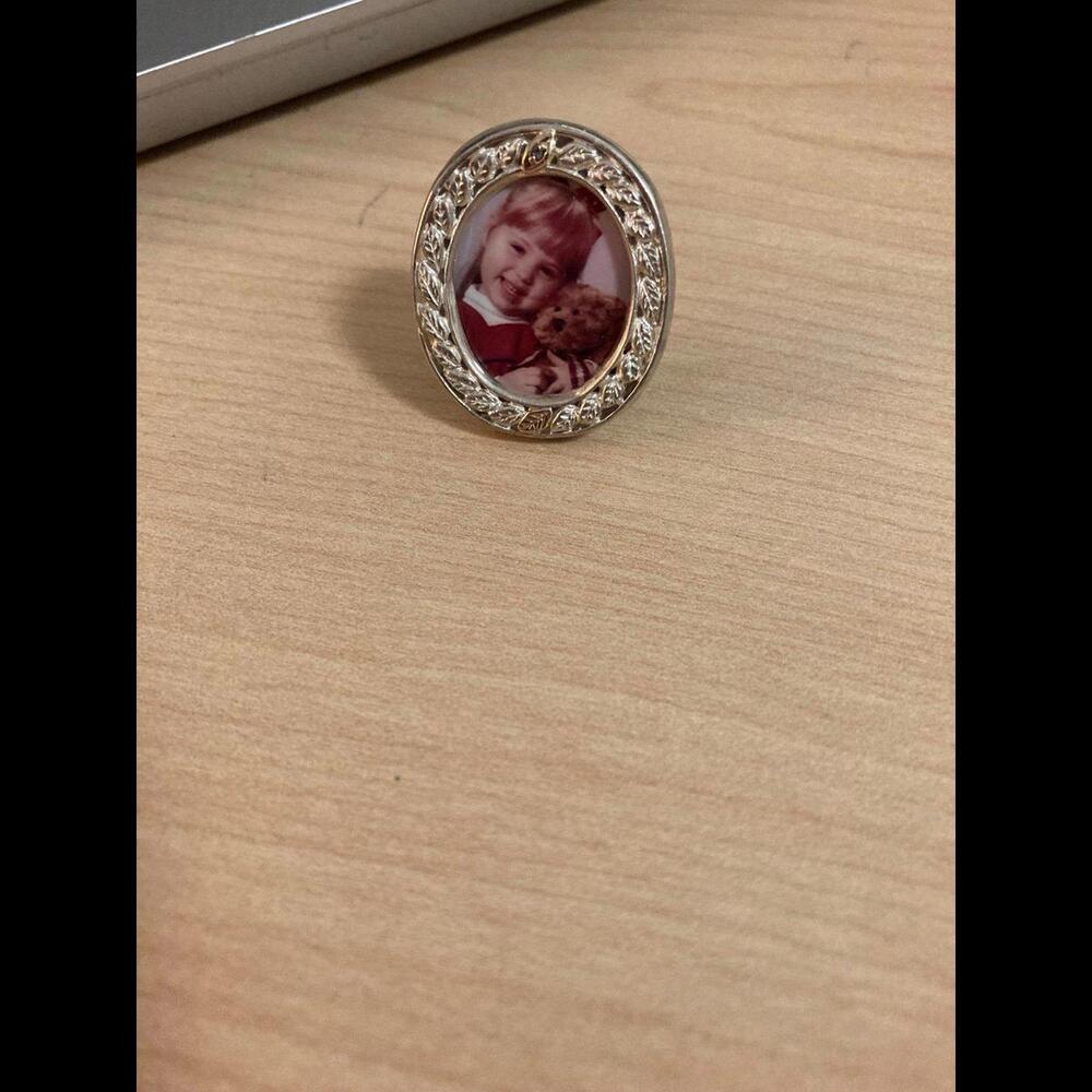 Sterling mini picture frame necklace or pin - Picture 4 of 7